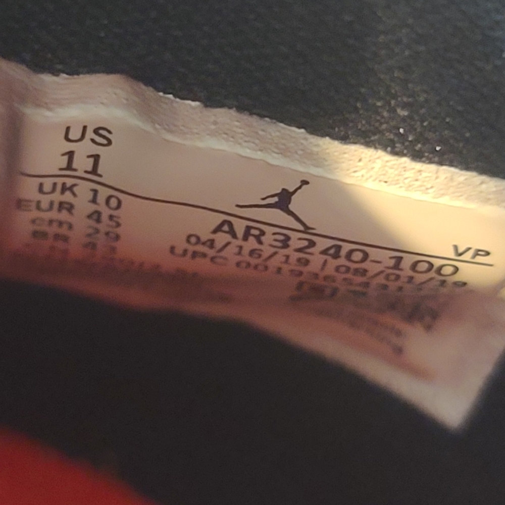 Air Jordan XXXIV 34 White University Red Black Chicago Men's Size 11 - Picture 8 of 11